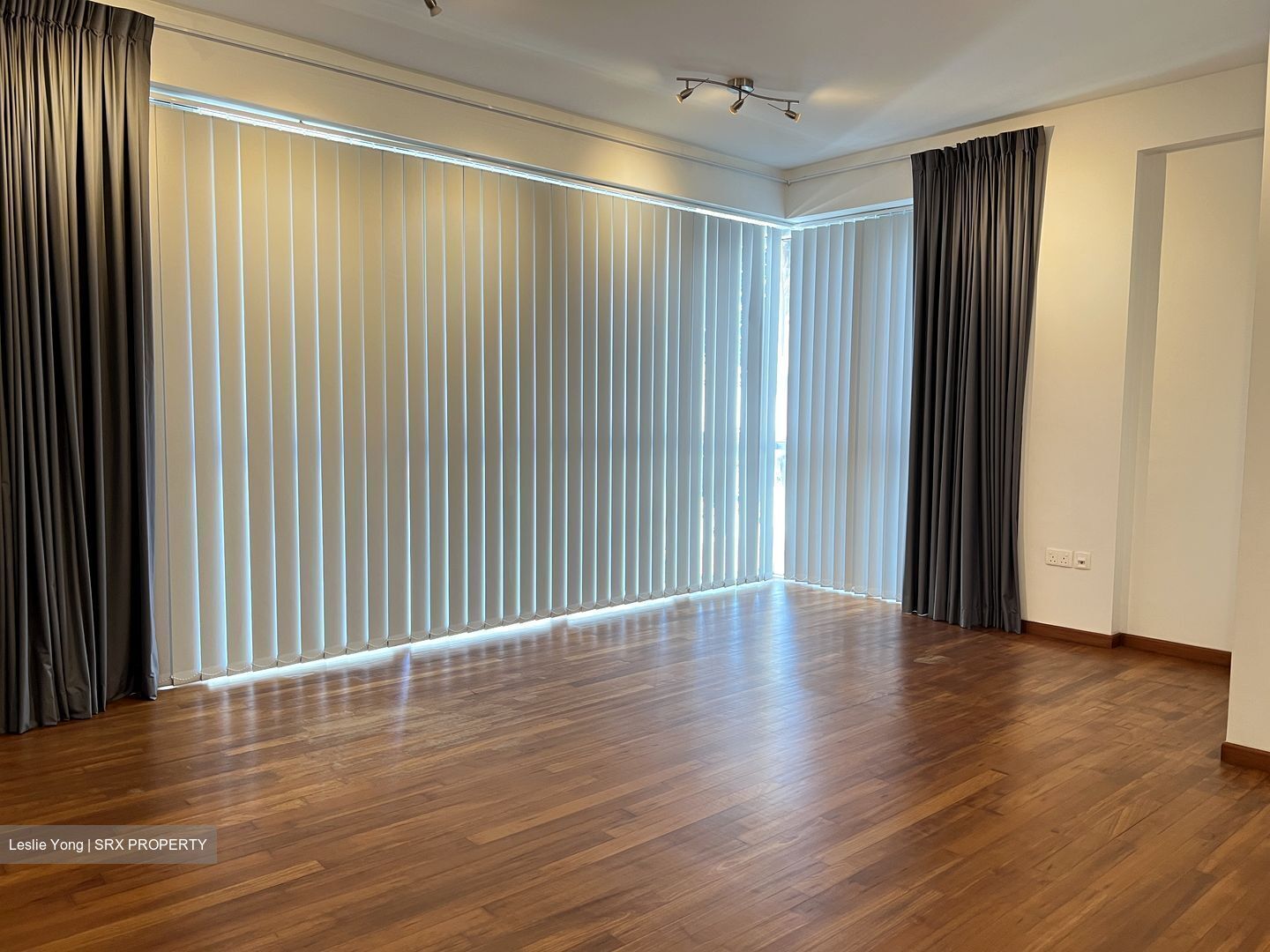 Charlton Residences (D19), Terrace #604345521